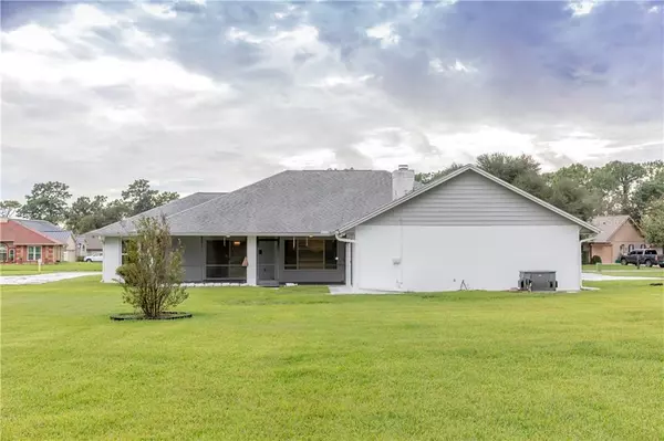 Debary, FL 32713,403 GLEN ABBEY LN