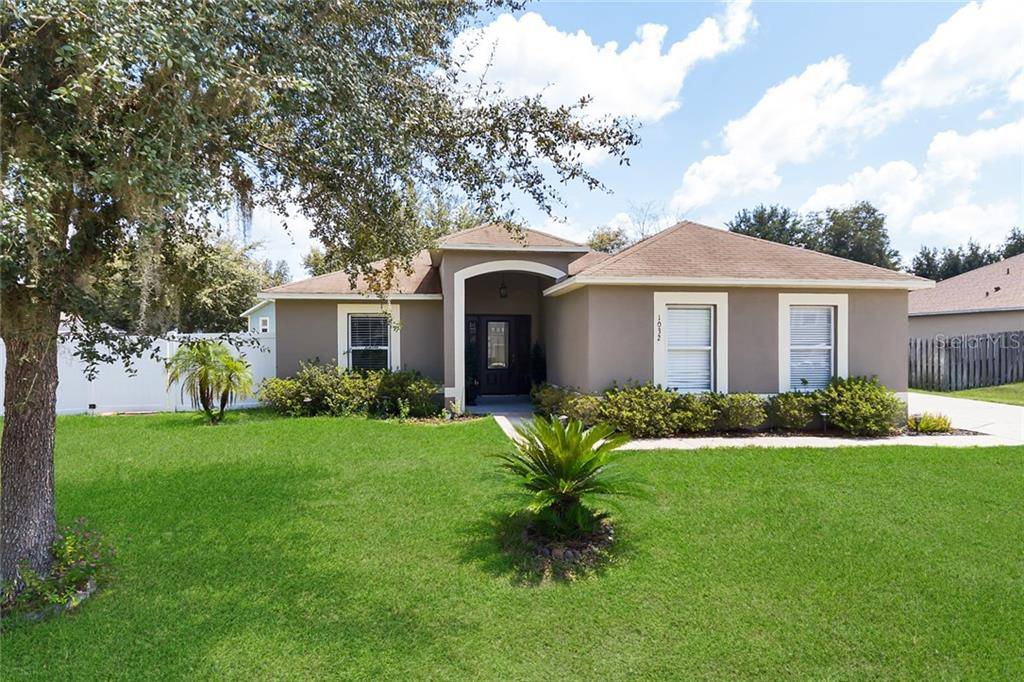 1032 TAWNY EAGLE DR, Groveland, FL 34736