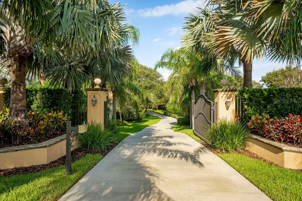 Daytona Beach, FL 32118,2424 S PENINSULA DR