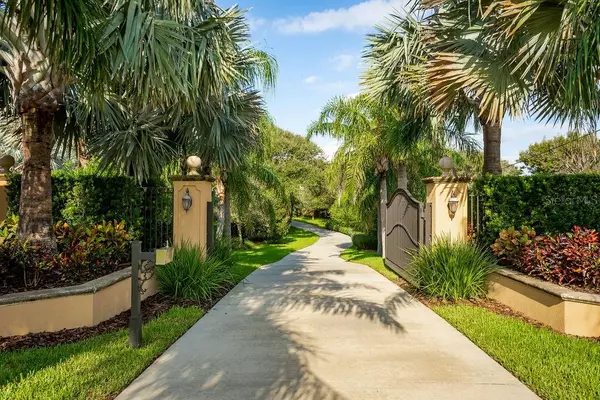 2424 S PENINSULA DR, Daytona Beach, FL 32118