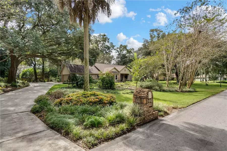 1762 CROWN POINT WOODS CIR, Ocoee, FL 34761