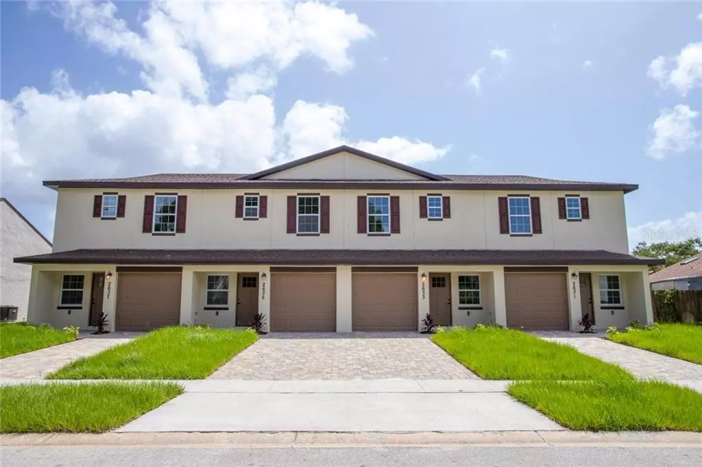 Orlando, FL 32826,2631 hunt club lane 2631 HUNT CLUB LANE