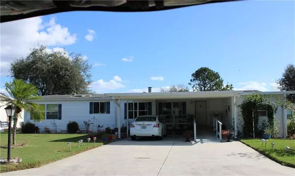 2667 LAKE GRASSMERE CIR #901, Zellwood, FL 32798