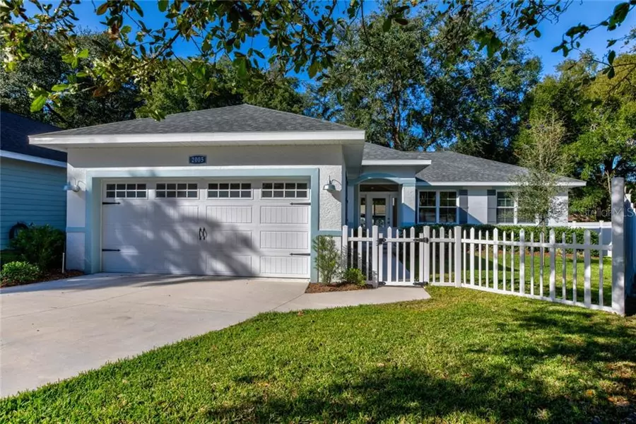 2005 DONNELLY PL, Mount Dora, FL 32757