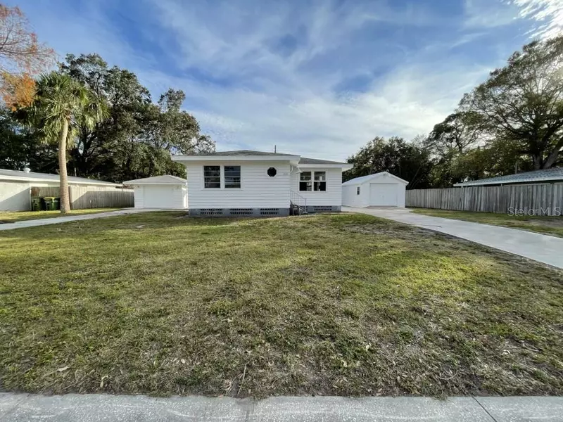 2558 BAHIA VISTA ST, Sarasota, FL 34239