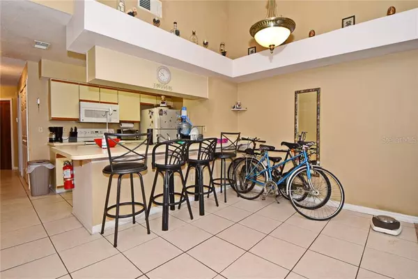 Kissimmee, FL 34746,5007 LAGUNA BAY CIR #36