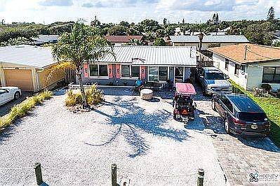 411 COLUMBUS AVE, New Smyrna Beach, FL 32169