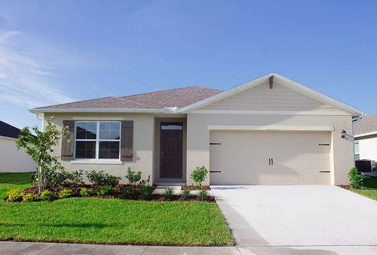 2590 GLACIER EXPRESS LN, Tavares, FL 32778