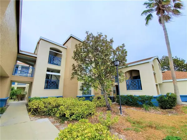 7340 WESTPOINTE BLVD #332, Orlando, FL 32835