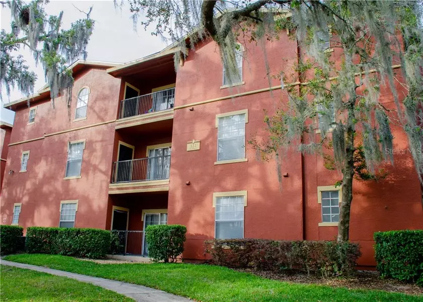 122 VISTA VERDI CIR #324, Lake Mary, FL 32746