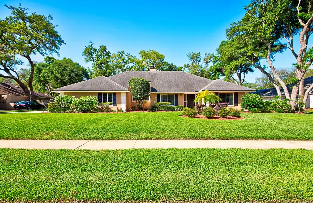 Winter Springs, FL 32708,672 SARANAC DR