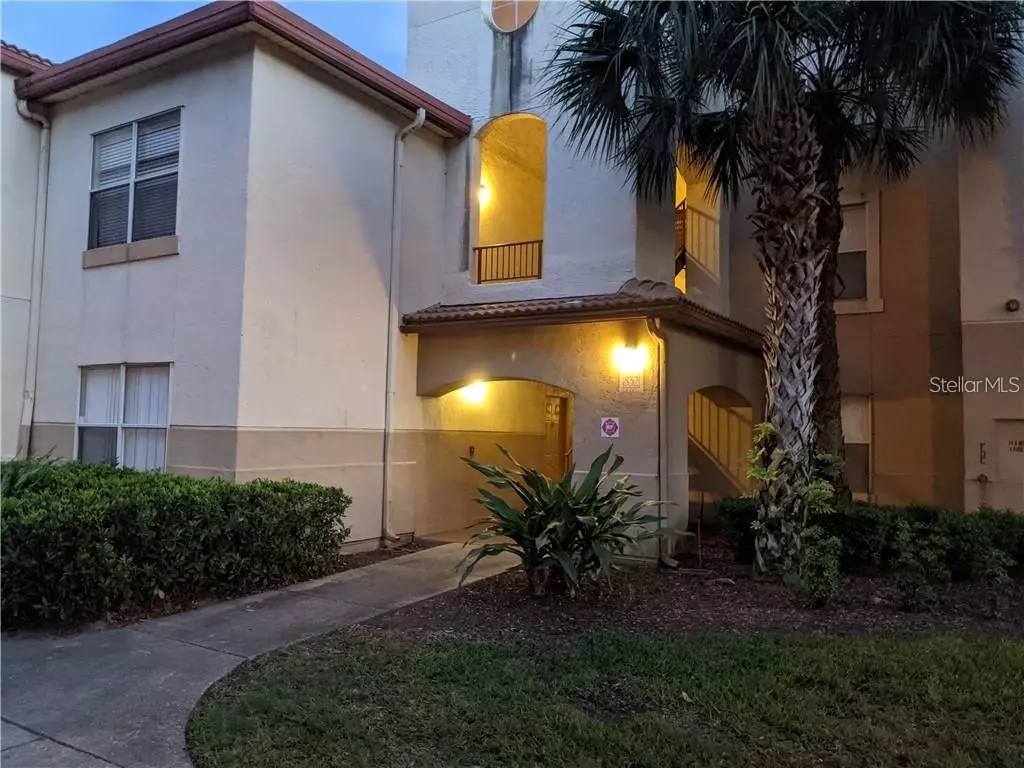 Altamonte Springs, FL 32714,832 CAMARGO WAY #207