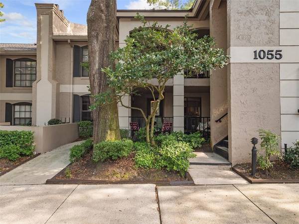 1055 KENSINGTON PARK DR #306, Altamonte Springs, FL 32714