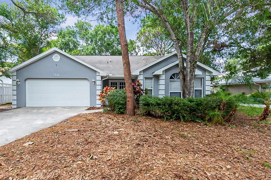 5111 ASHTON PINES LN, Sarasota, FL 34231