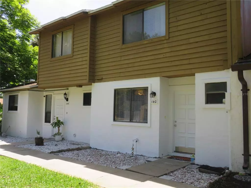 Daytona Beach, FL 32119,140 W SANDALWOOD CT