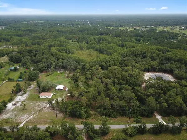 2110 E KICKLIGHTER RD, Lake Helen, FL 32744