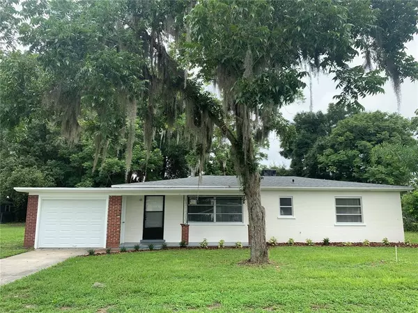 648 WINOGENE AVE, Umatilla, FL 32784