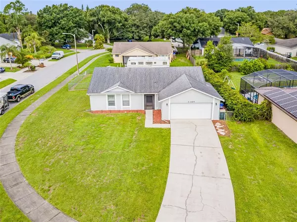 1164 CREEK WOODS CIR, Saint Cloud, FL 34772