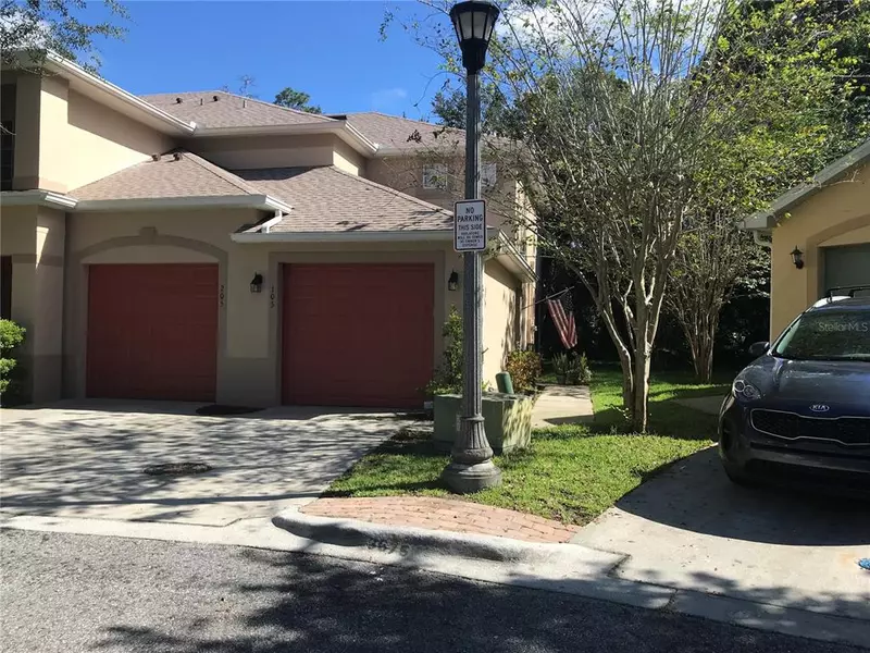 3675 OAKDALE CIR #105, Oviedo, FL 32765