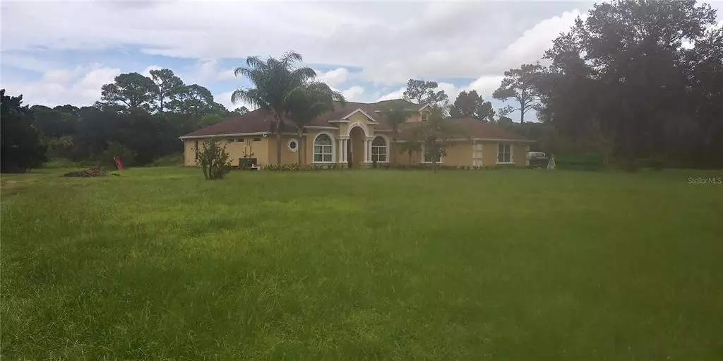 2060 BLUE FISH PL, Geneva, FL 32732