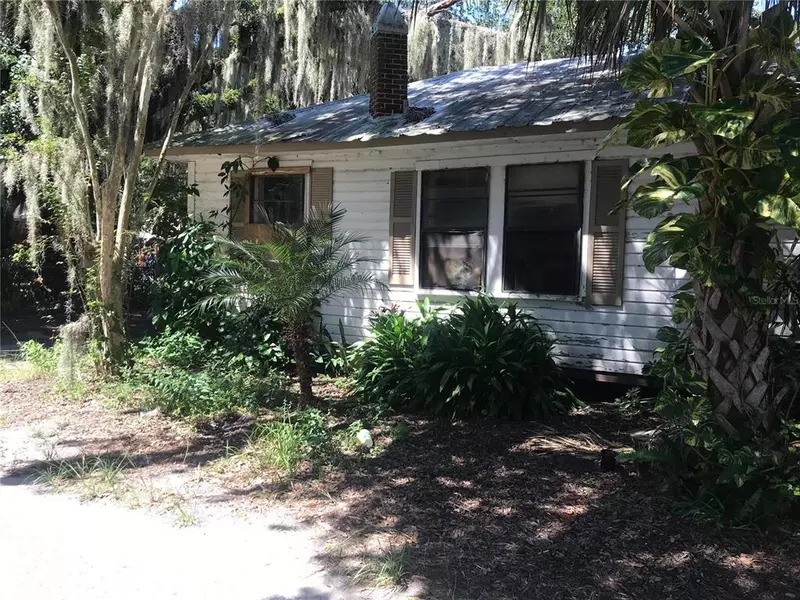 1907 JUNGLE RD, New Smyrna Beach, FL 32168