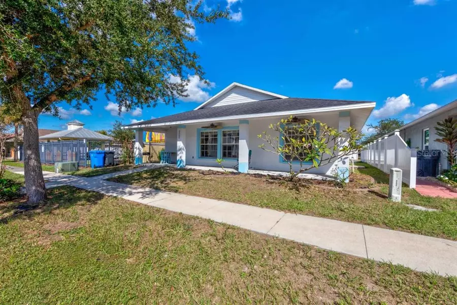 2204 PLEASANT VIEW AVE, Ruskin, FL 33570