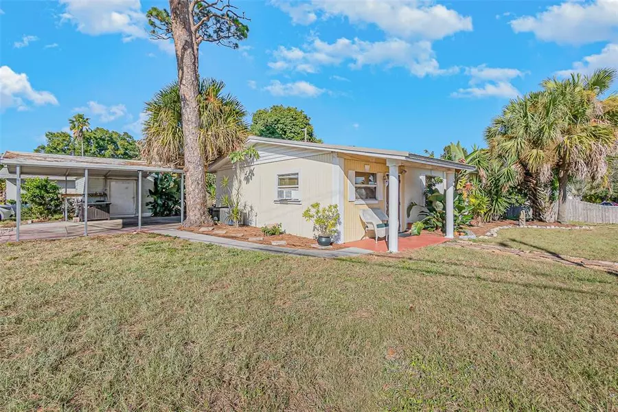 10 RIVERCLIFF LN, Merritt Island, FL 32952