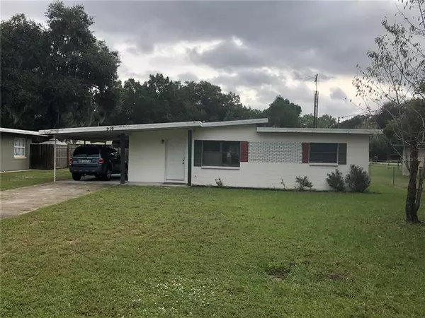 Eustis, FL 32726,919 EDGEWATER CIR