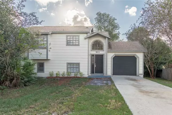 903 MAYBROOK DR, Deltona, FL 32725