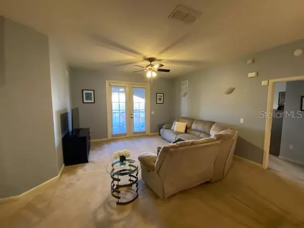 Kissimmee, FL 34741,3301 WHITESTONE CIR #306