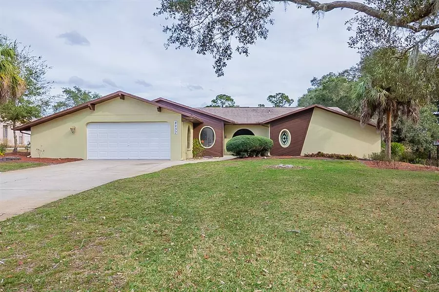 8237 DELAWARE DR, Weeki Wachee, FL 34607