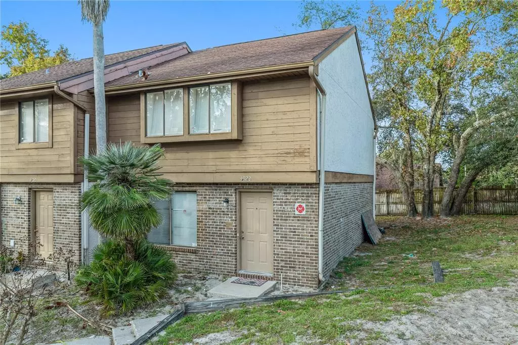 Orlando, FL 32808,4922 SILVER OAKS VLG #H