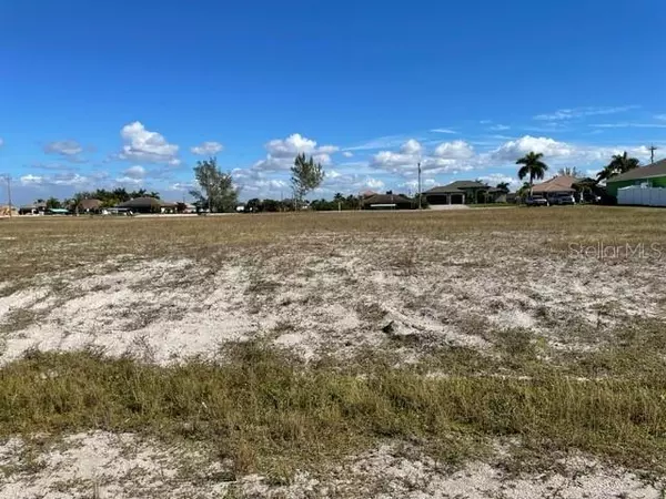 1423 NW 40TH PL, Cape Coral, FL 33993