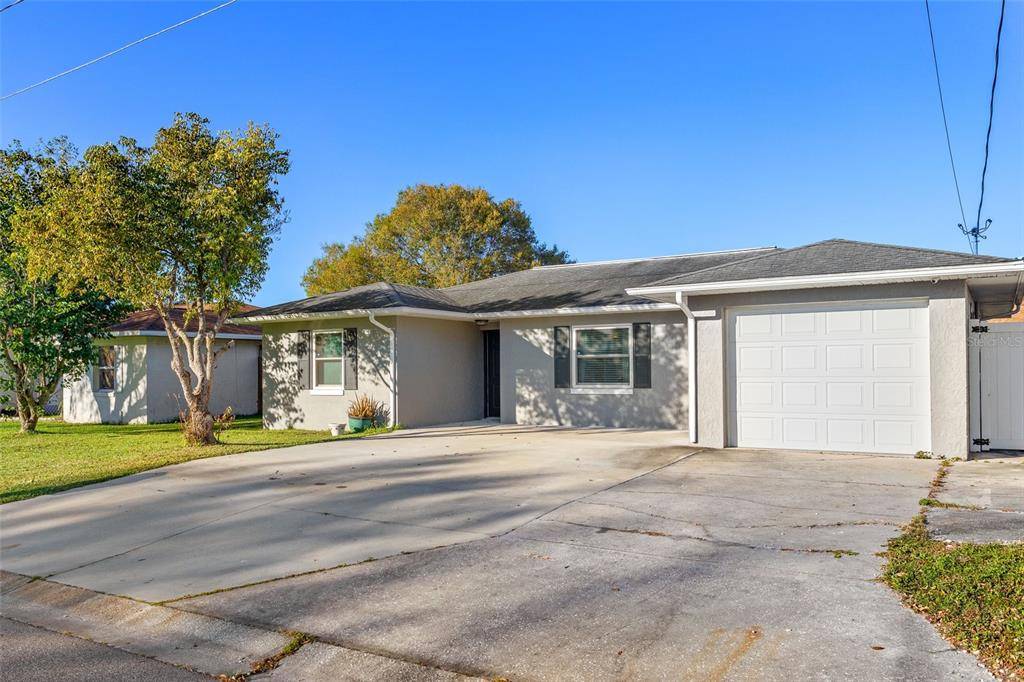 303 SUMMER FIELD DR, Winter Haven, FL 33880
