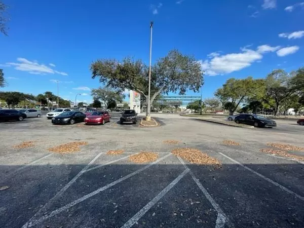 Orlando, FL 32809,8106 S ORANGE BLOSSOM TRL #1