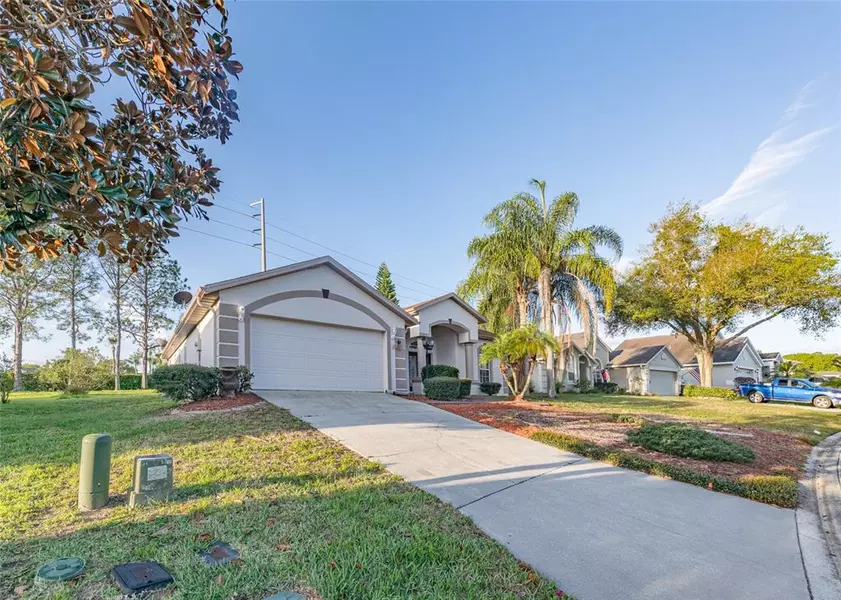 141 VIA MARIEL EAST DR, Davenport, FL 33896