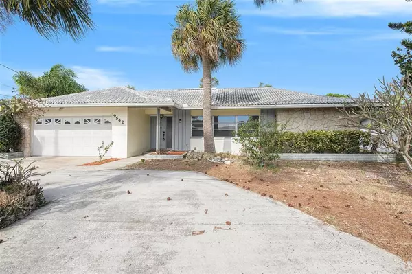 9542 OAKHURST RD,  Seminole,  FL 33776