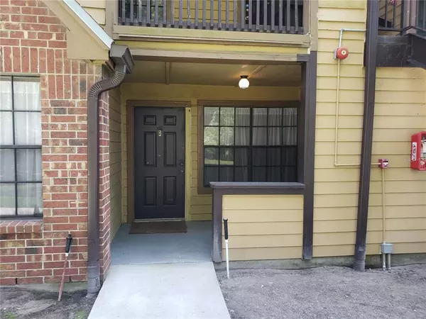 385 WOODSIDE DR #102, Altamonte Springs, FL 32701