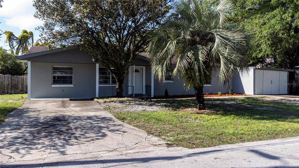 1124 W VOORHIS AVE, Deland, FL 32720