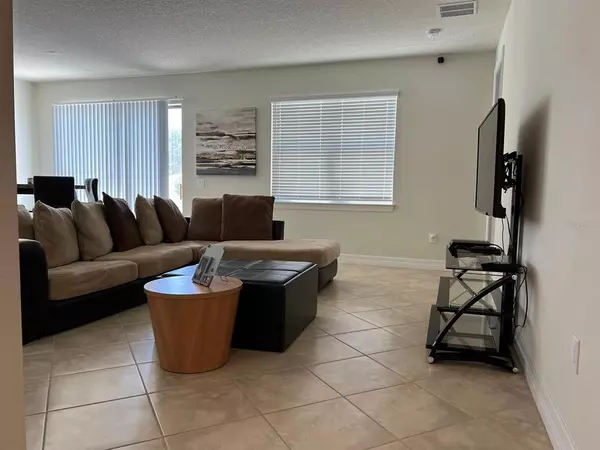 Saint Cloud, FL 34772,1761 CAYMAN COVE CIR