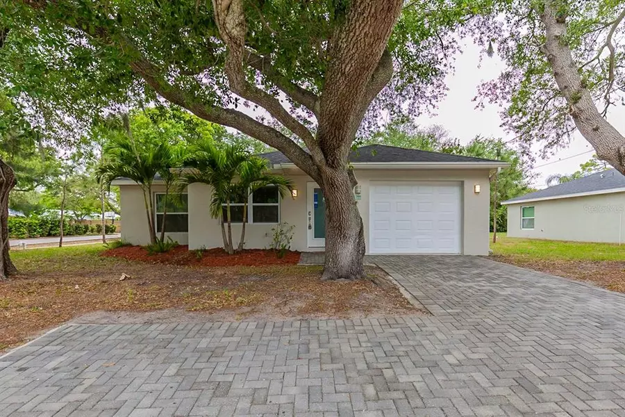 2880 S SHADE AVE, Sarasota, FL 34239