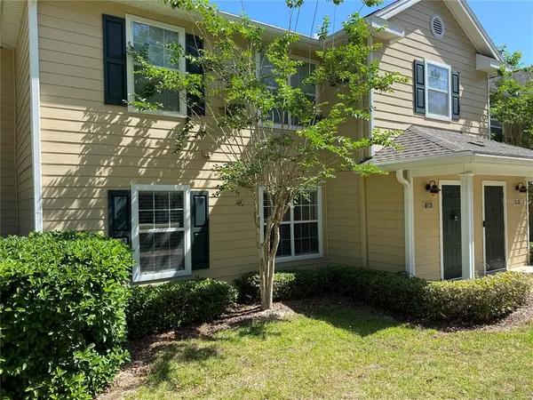 Orange City, FL 32763,972 REGATTA BAY DR #108