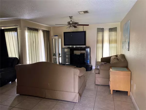 Poinciana, FL 34759,441 SPIKE CT