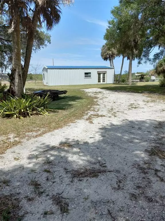 1326 RED BARN RD, Moore Haven, FL 33471