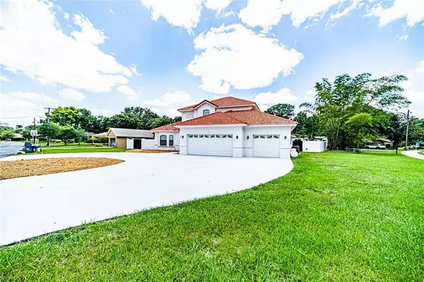 Casselberry, FL 32707,601 QUEENS MIRROR CIR