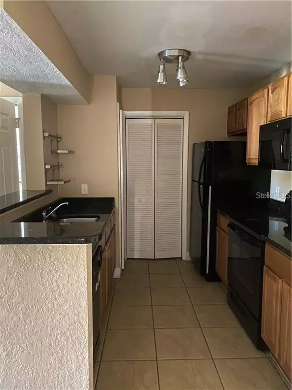 Orlando, FL 32822,5601 ROSEBRIAR WAY #202