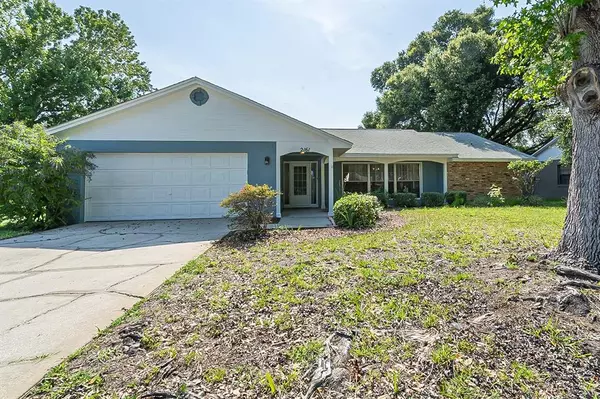 2161 DURHAM CT, Mount Dora, FL 32757
