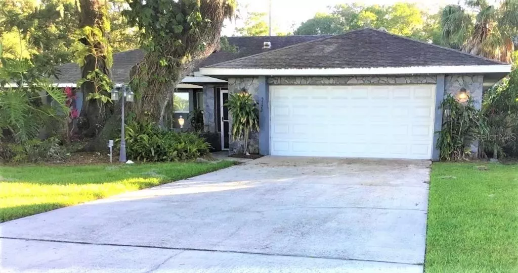 5722 39TH STREET CIR E, Bradenton, FL 34203