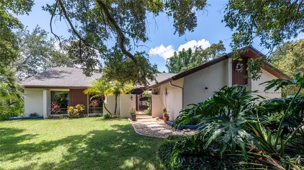 7826 COWAN CT, Orlando, FL 32835