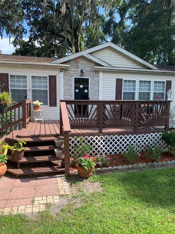 2578 CR 422, Lake Panasoffkee, FL 33538